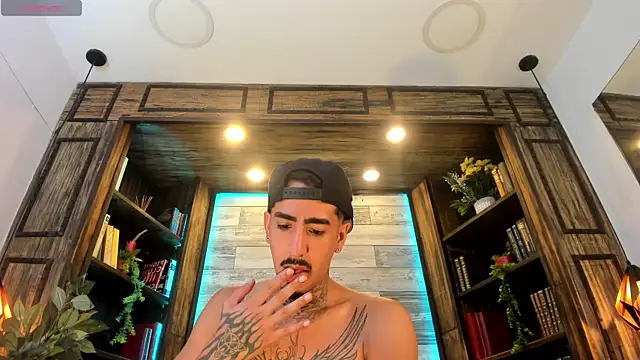 Donovan_Desmond webcam