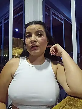 Pretty_Julieta webcam