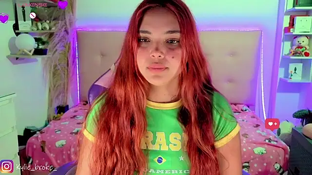 Kylie_brokee webcam