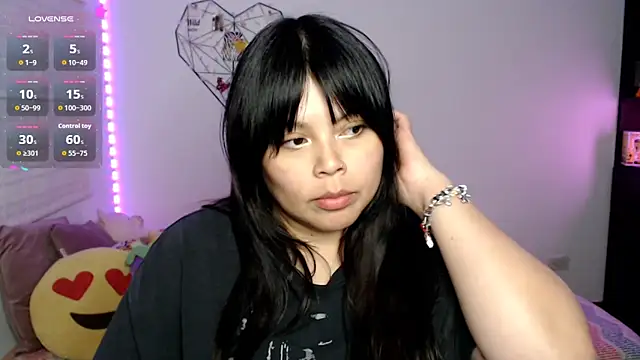 EllieMoonX webcam