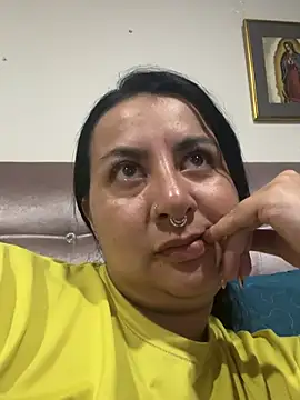 Abril_Luv webcam