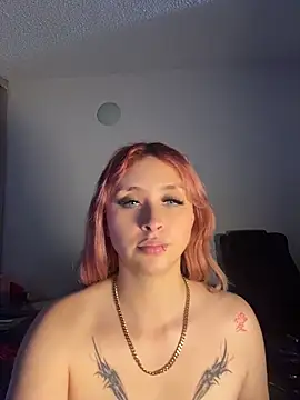 Sophia_LuxxX webcam