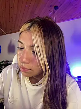 Isabella18_pink webcam