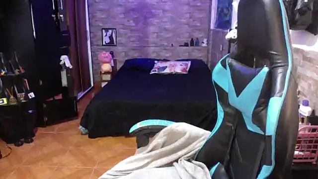 AngelaQueen_ live cam on StripChat
