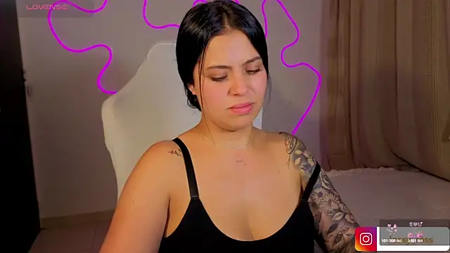 Victoryyy_ webcam