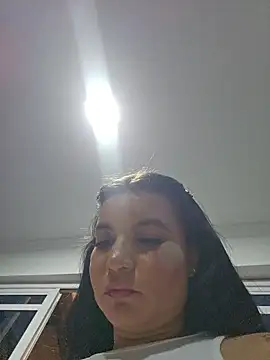 Pretty_Julieta webcam