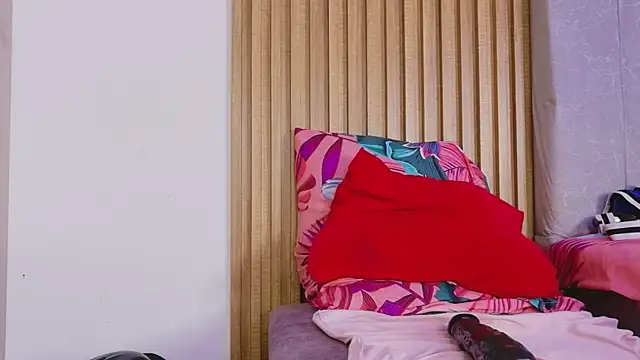 celeste_jhons webcam