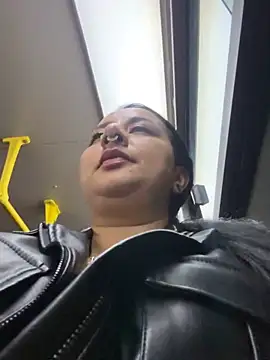Abril_Luv webcam