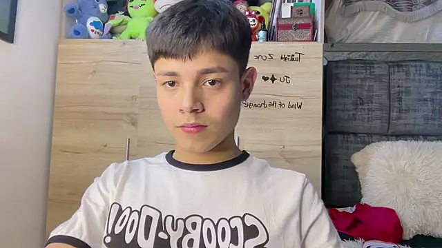 andy_belier23 (M twink) - super cum show