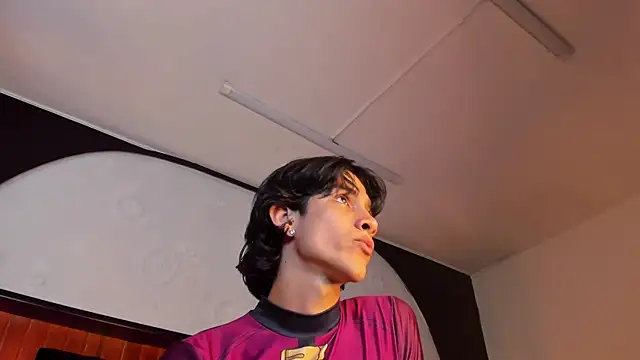 cheys_mast (M twink) - muscle pose