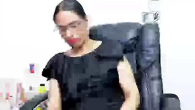 Aries_Mature webcam