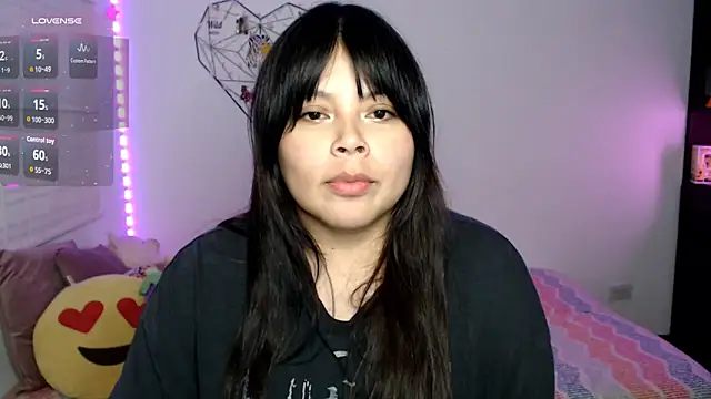 EllieMoonX webcam