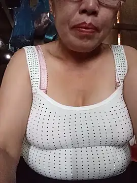 Agnes-baby live cam on StripChat
