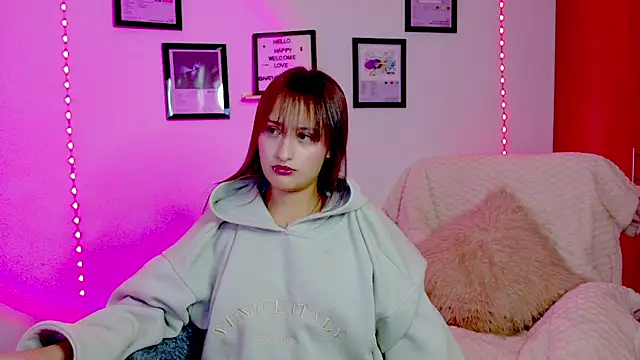 Natha_Ramirez live cam on StripChat