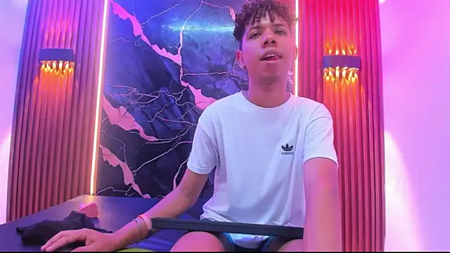Amers_bigcock webcam