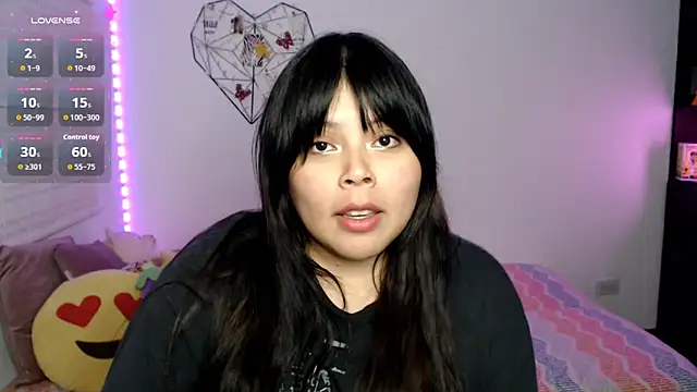 EllieMoonX webcam