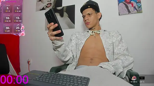 big_hot_boy_ webcam