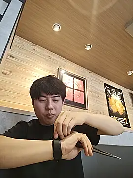 whitebriefboy webcam