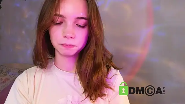 Evi_Brook webcam