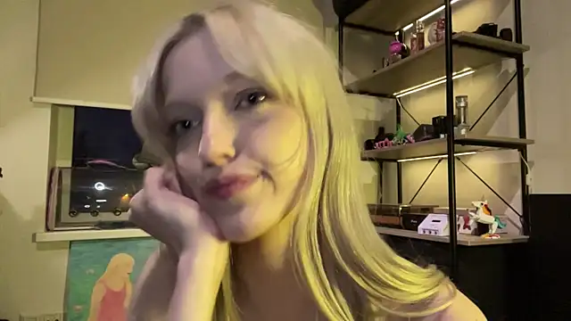 ShoshanaNogueras webcam