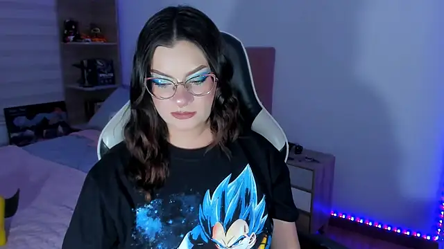 OphelianaRose33 webcam
