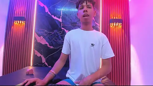 Amers_bigcock webcam