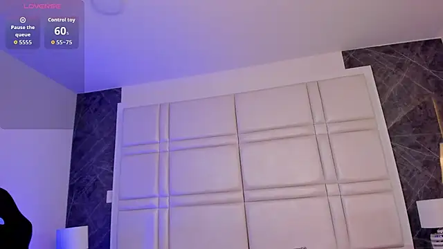 zoe_linss webcam