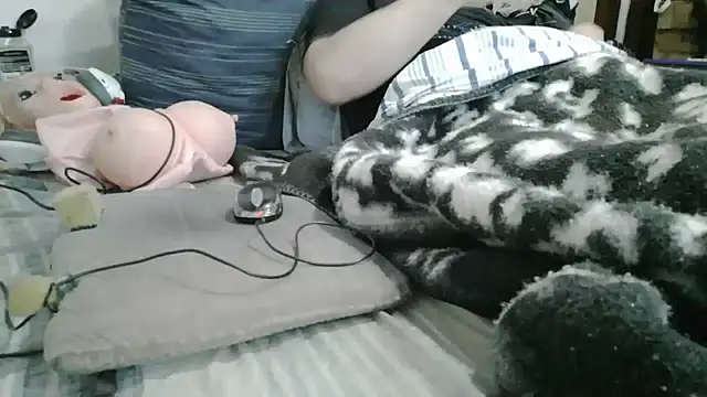 messi_syssy live cam on StripChat