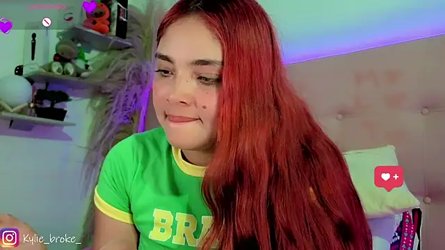 Kylie_brokee webcam