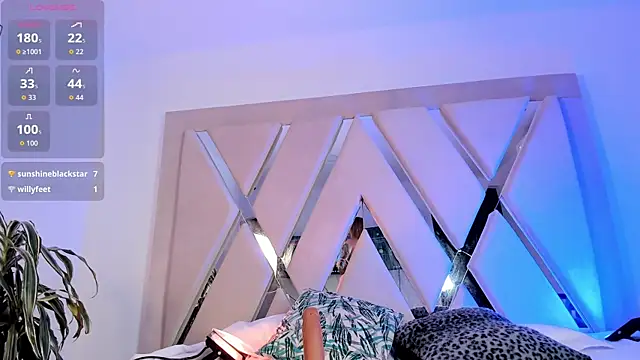Watch mendez_michelle live on EroticFlix - High definition streams