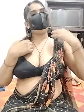 sexyy nidhii