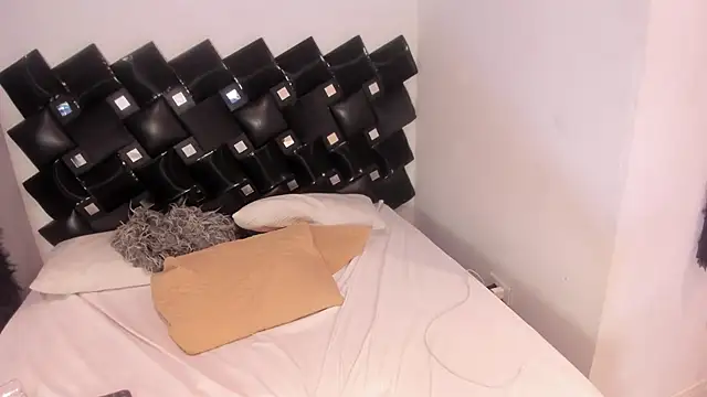 Miia_Thompsonn webcam