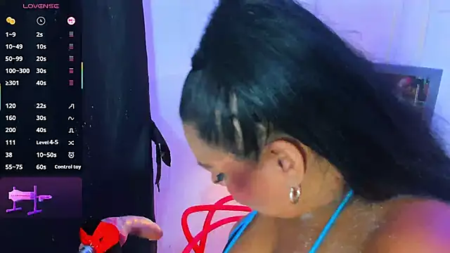 bigboobs_violeta webcam