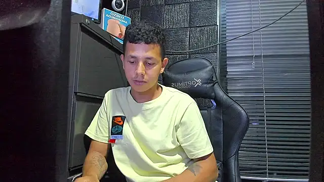 boy_bigcock24cm webcam