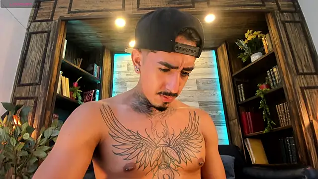 Donovan_Desmond webcam