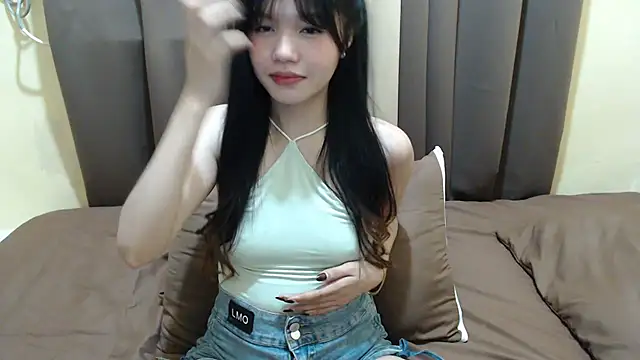 Watch x_brittany_x live on EroticFlix - High definition streams