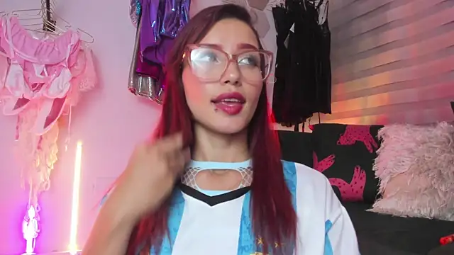 Cherry_Scarlet_ webcam