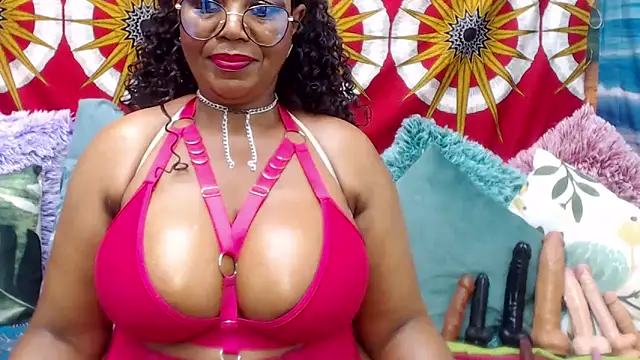 MATURExxxASS webcam