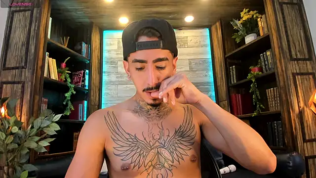 Donovan_Desmond webcam