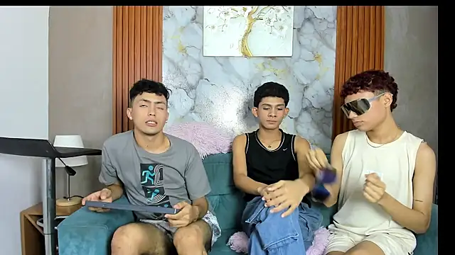 AVENGER_BOYS2026 webcam