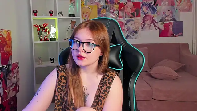 ElinaVale webcam