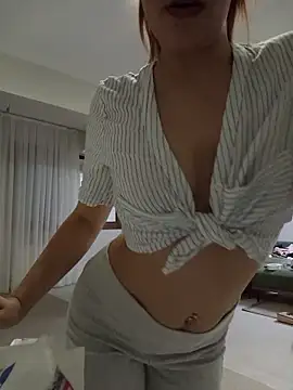 Sudeeee123 live cam on StripChat