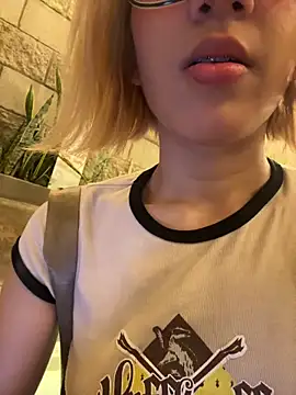 Watch SweetBunnyGF live on EroticFlix - High definition streams