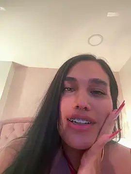 Bella__Wood webcam