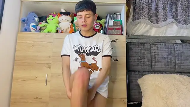Bldavioro45 - Male webcam sex chat