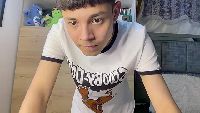 Bldavioro45 - Male webcam sex chat