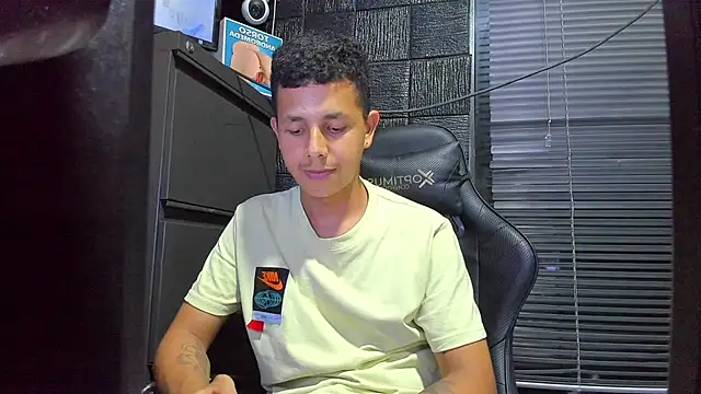 boy_bigcock24cm webcam