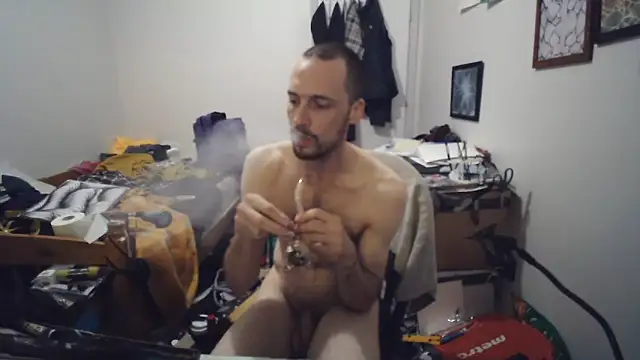 JohnnyMoves webcam
