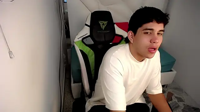 Abramel_Play