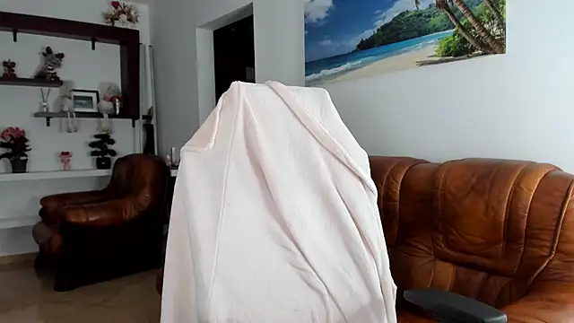 HeavenAva webcam